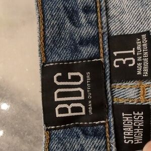 BDG Urban Outfitters straight high-rise ankle raw hem jeans size 31